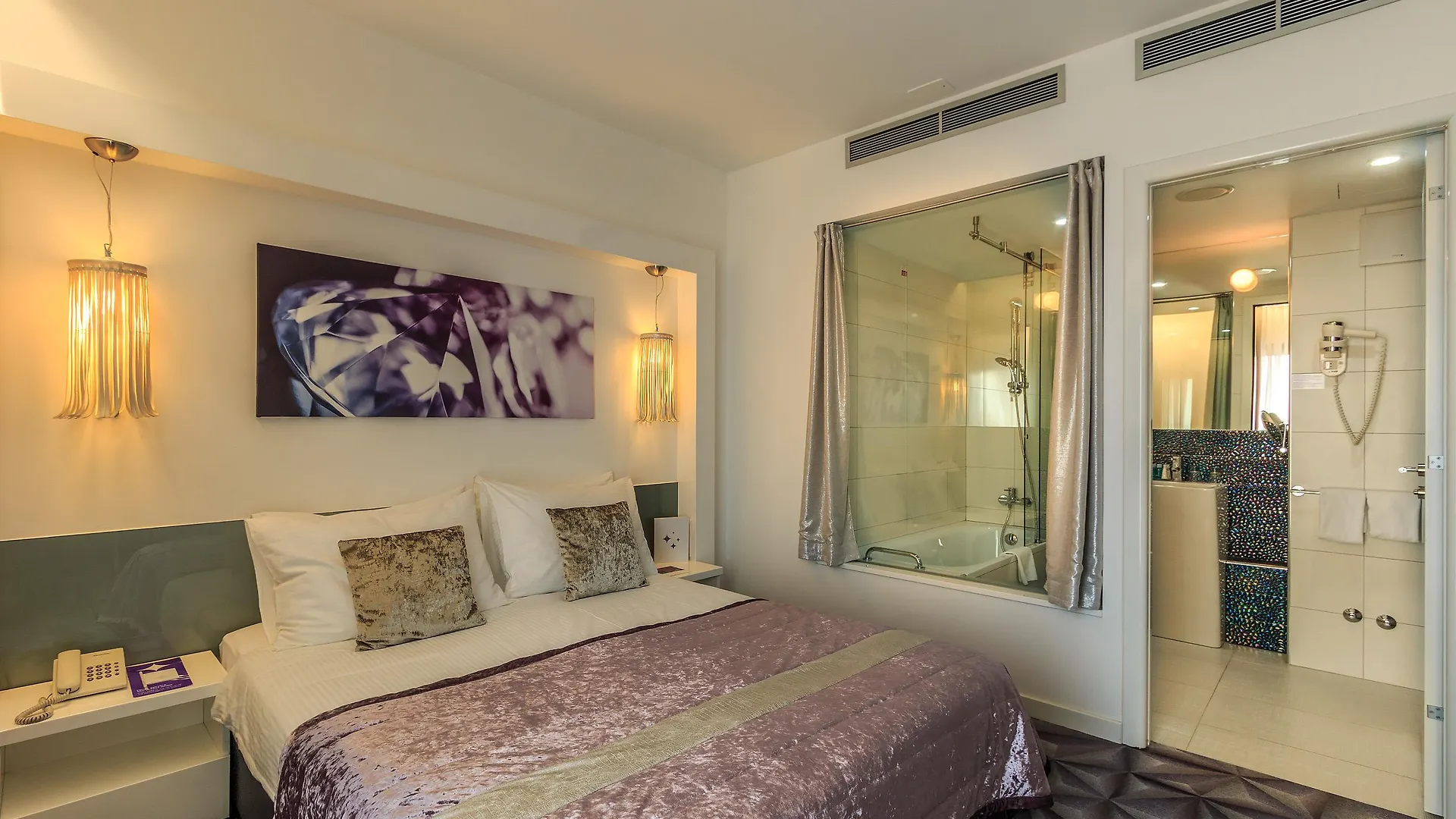 Hotel Luxe Split 4*,  Croatia