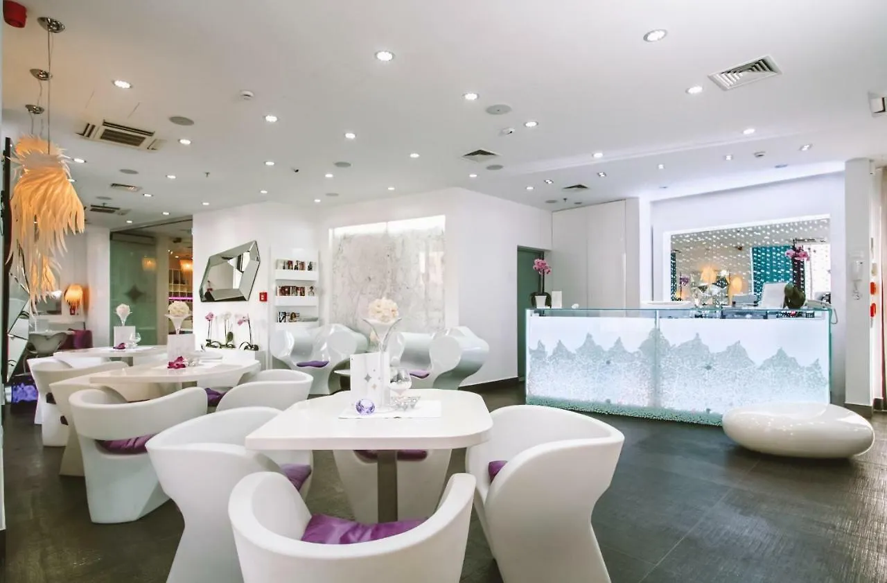 Hotel Luxe Split 4*,  Croatia